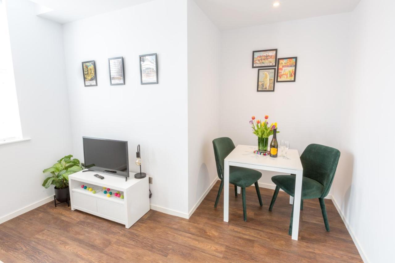 Chester Stays - Lovely Apartment In The Heart Of Chester With Free Parking Buitenkant foto
