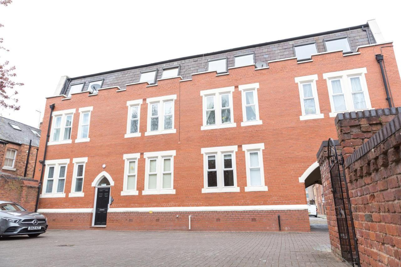 Chester Stays - Lovely Apartment In The Heart Of Chester With Free Parking Buitenkant foto